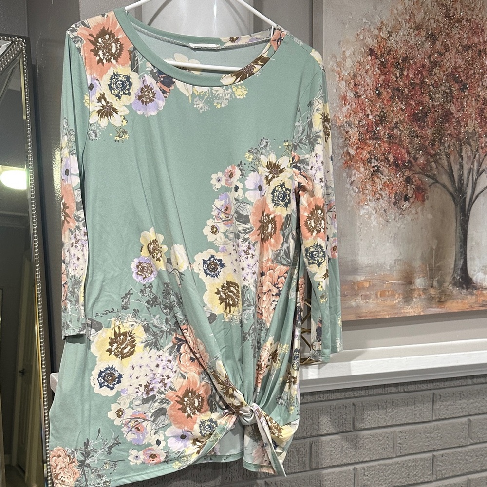 Reborn J Floral Long Sleeve Top - Mint Green